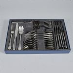 677989 Cutlery set